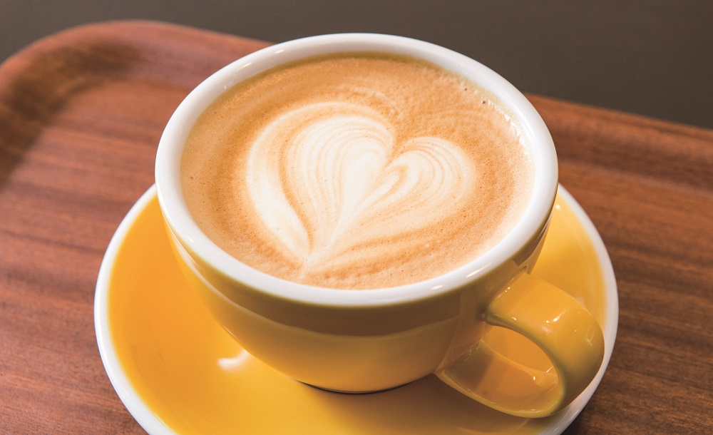 三日月屋カフェ　博多駅前店